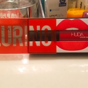 HUDA BEAUTY Matte Lipstick